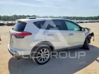 2017 Toyota RAV4 photo