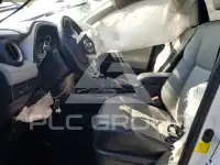 2017 Toyota RAV4 фото