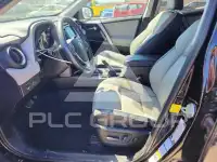 2017 Toyota RAV4 фото