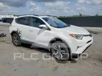 2017 Toyota RAV4 photo
