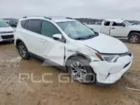 2017 Toyota RAV4 photo