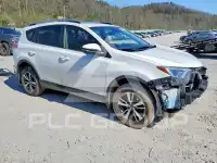 2017 Toyota RAV4 photo