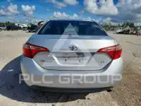 2017 Toyota COROLLA фото