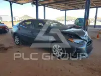 2017 Toyota COROLLA фото