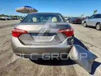 2017 Toyota COROLLA фото