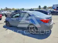 2017 Toyota COROLLA фото