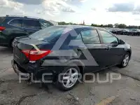 2017 Toyota COROLLA фото