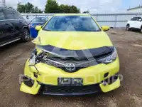 2017 Toyota COROLLA фото