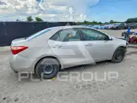 2017 Toyota COROLLA фото
