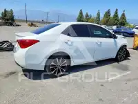 2017 Toyota COROLLA фото
