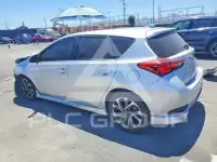 2017 Toyota COROLLA фото