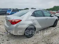 2017 Toyota COROLLA фото
