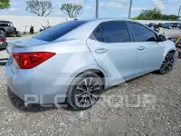 2017 Toyota COROLLA фото