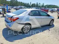 2017 Toyota COROLLA фото