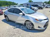 2017 Toyota COROLLA фото