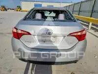 2017 Toyota COROLLA фото
