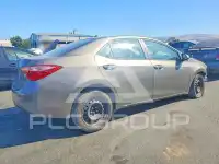 2017 Toyota COROLLA фото