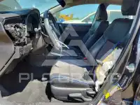 2017 Toyota COROLLA фото