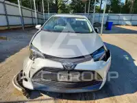 2017 Toyota COROLLA фото