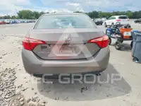 2017 Toyota COROLLA фото