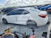 2017 Toyota COROLLA фото