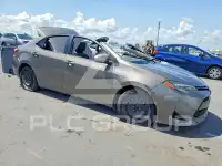 2017 Toyota COROLLA фото