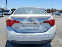 2017 Toyota COROLLA фото