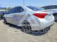 2017 Toyota COROLLA фото
