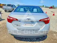 2017 Toyota COROLLA фото
