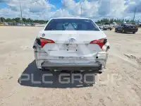 2017 Toyota COROLLA фото