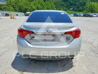 2017 Toyota COROLLA фото