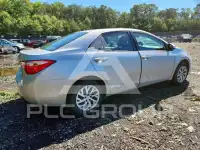 2017 Toyota COROLLA фото