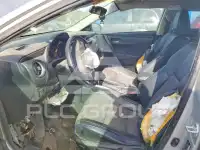 2017 Toyota COROLLA фото