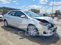 2017 Toyota COROLLA фото