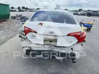 2017 Toyota COROLLA фото