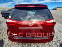 2017 Toyota SIENNA photo