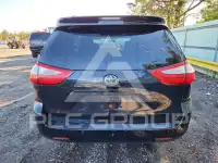 2017 Toyota SIENNA фото