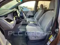 2017 Toyota SIENNA фото