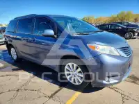 2017 Toyota SIENNA фото