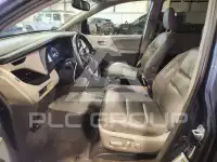 2017 Toyota SIENNA фото