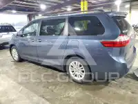 2017 Toyota SIENNA фото