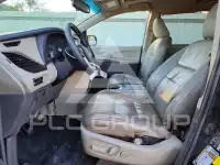 2017 Toyota SIENNA фото