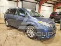 2017 Toyota SIENNA фото