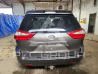 2017 Toyota SIENNA фото