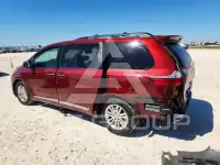 2017 Toyota SIENNA фото