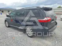 2017 Toyota SIENNA photo