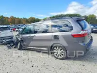 2017 Toyota SIENNA photo