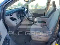 2017 Toyota SIENNA фото