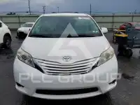 2017 Toyota SIENNA фото