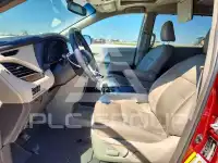 2017 Toyota SIENNA фото
